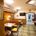 Hotel Lokomotive
