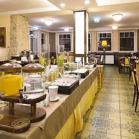Lokomotive Hotel Linec
